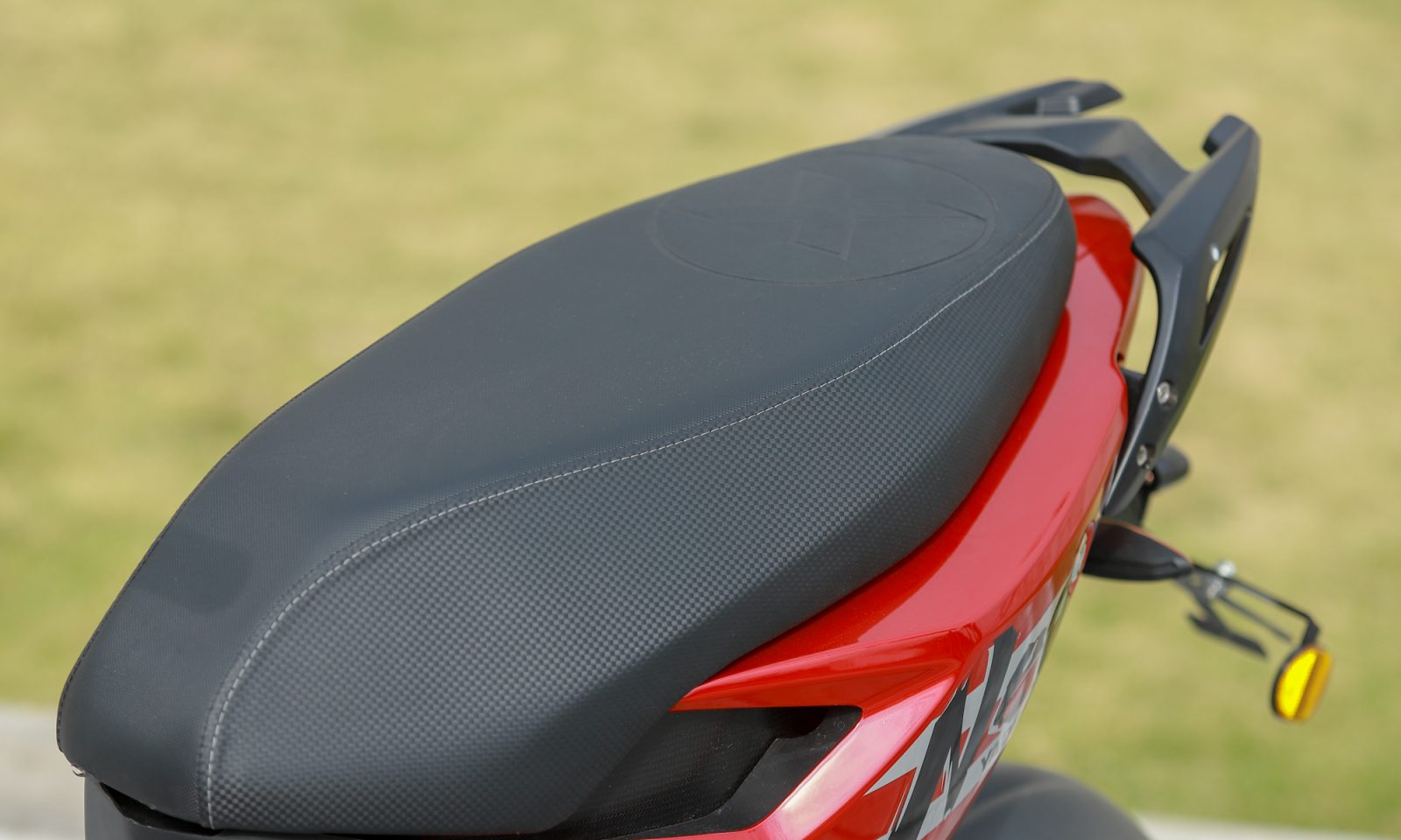 Xe-may-dien-YADEA-XMEN-NEO-6