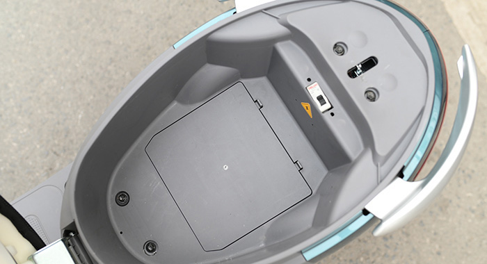 cop-xe-may-dien-yadea-vigor